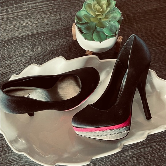 ⭕️Qupid Black 5in High Heel Shoes - Picture 2 of 7